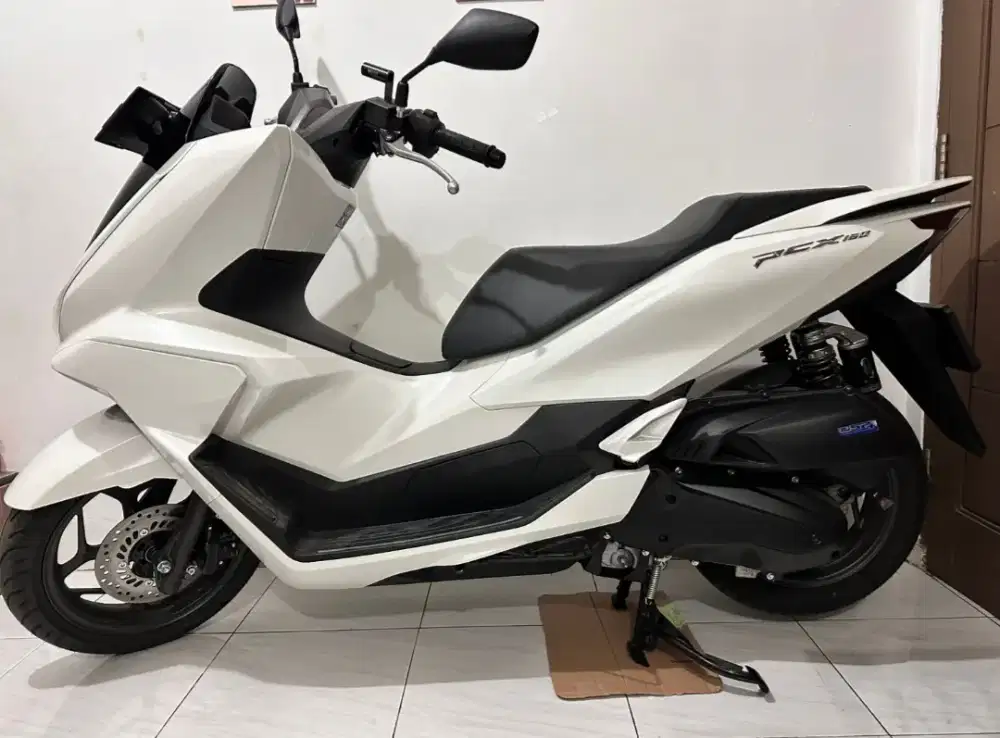 Pcx cbs 2025 + iphone 14pro  tt ke xmax
