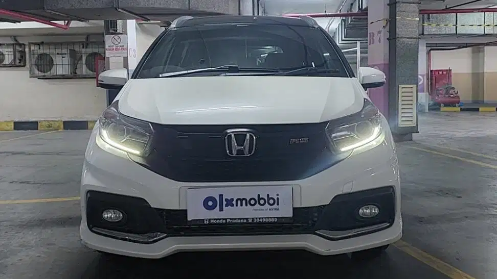 DP MURAH Honda Mobilio 1.5 RS Bensin-AT 2021 Putih CAAIF