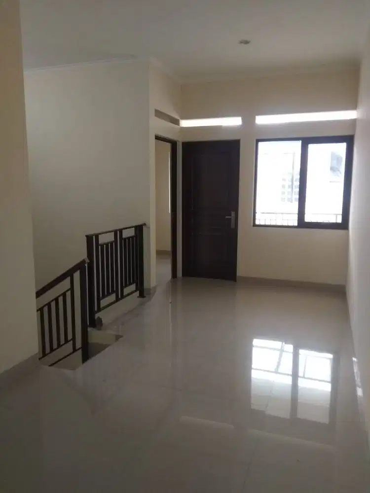 Dijual Rumah Baru Minimalis 2 Lantai di Sayap Pasirluyu BKR Kembar