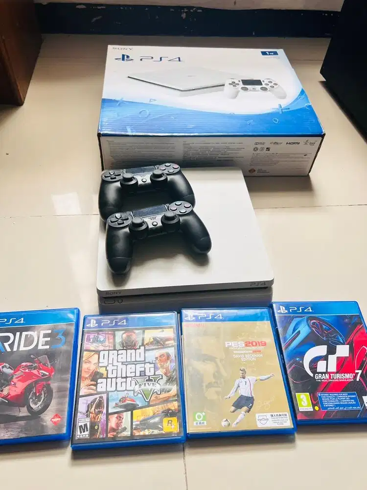 Ps 4 istimewa jarang pakai