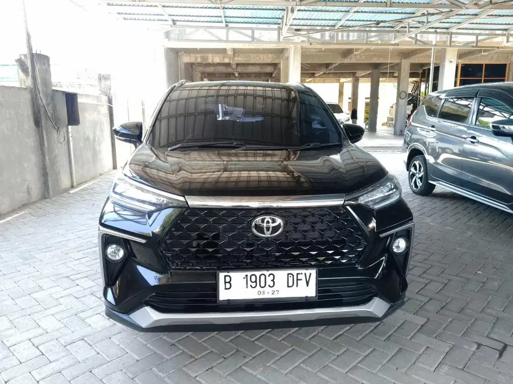 AVANZA NEW VELOZ 1.5 MT 2022 HITAM