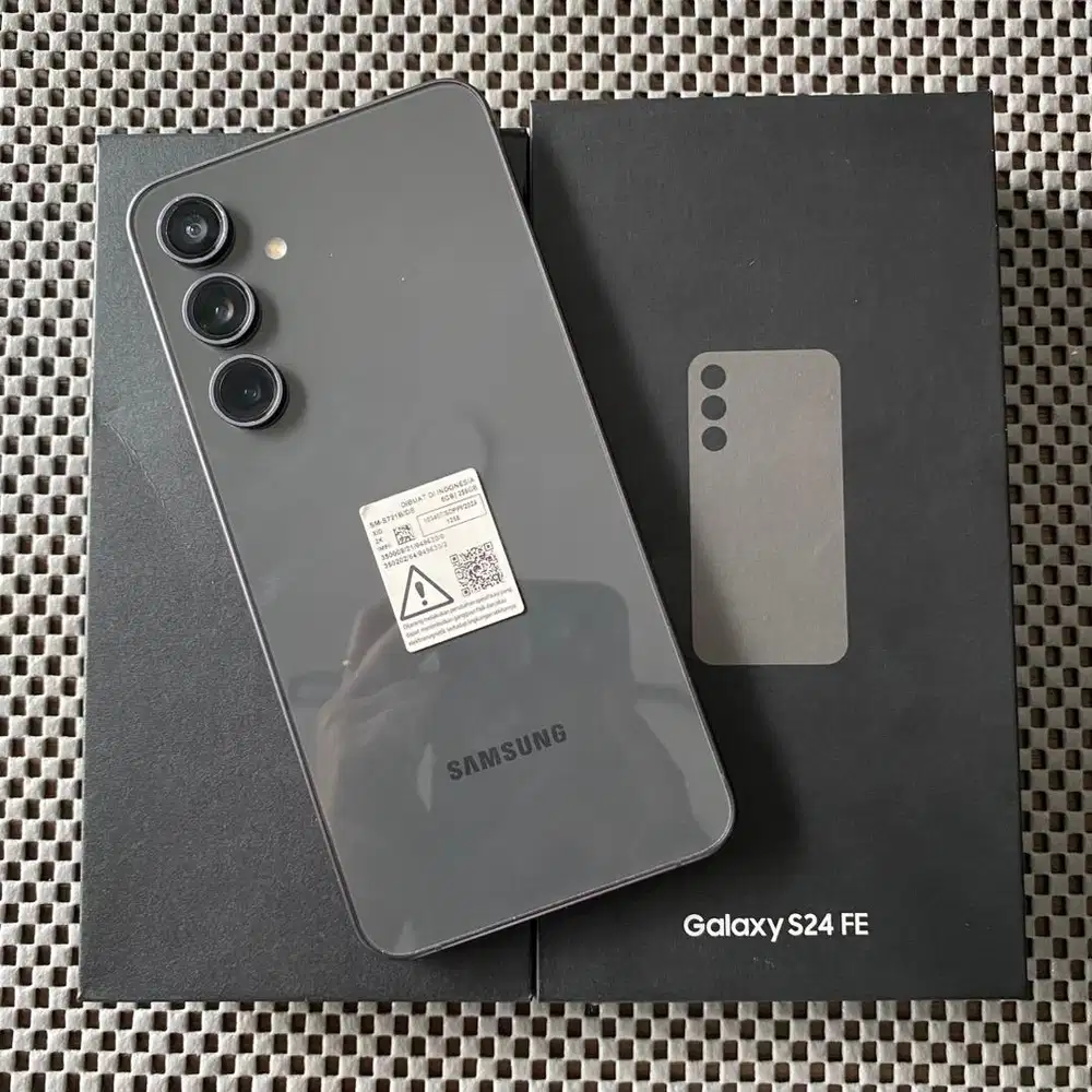 Samsung S24 FE 8/256GB GRAPHITE