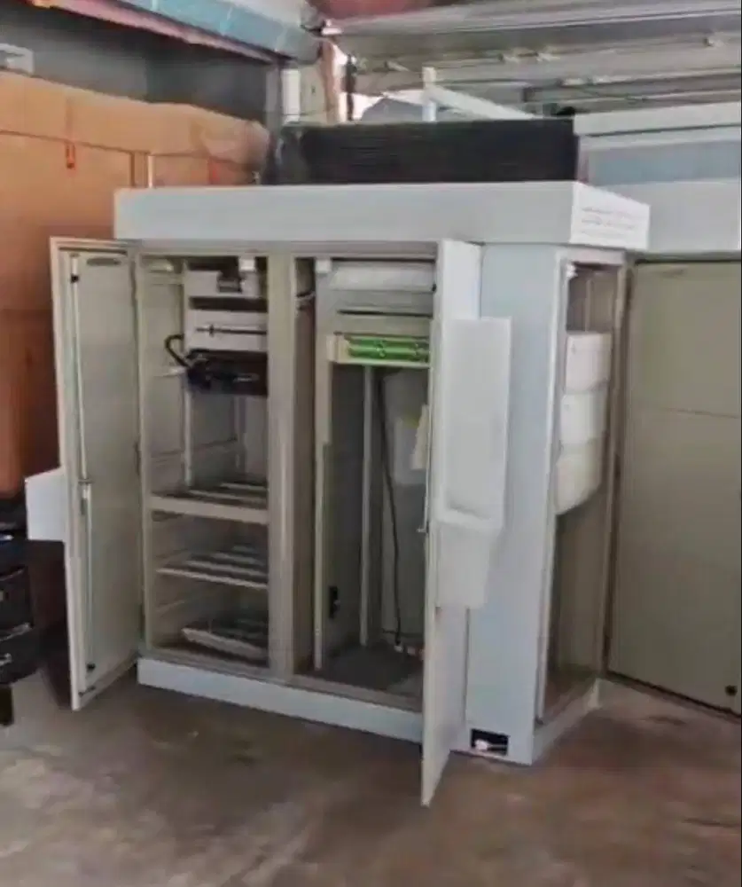 Server Rack / Outdoor Cabinet + Cooling System (Second / Siap Pakai)