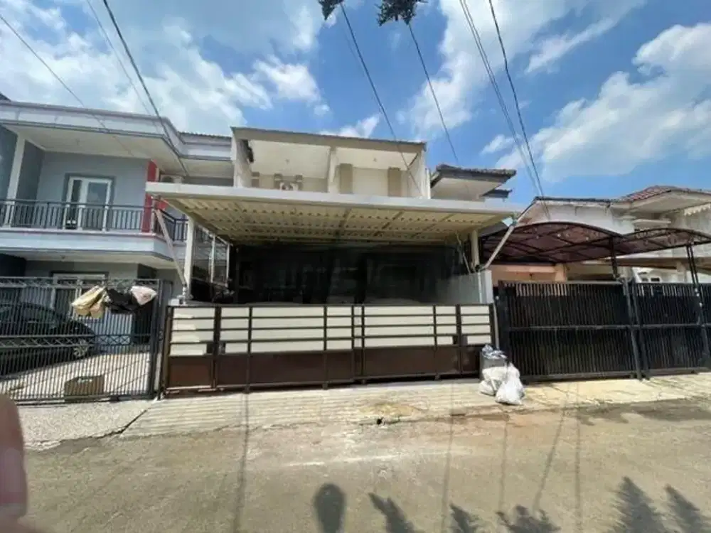 Dijual Cepat Rumah Semi Furnish di Sektor 7C