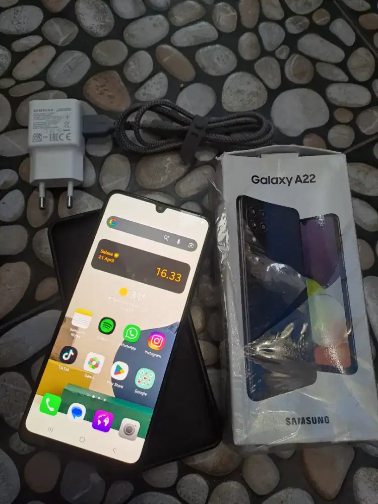 Samsung A22 4G 6/128 super amoled sudah ada always on display. Fullset