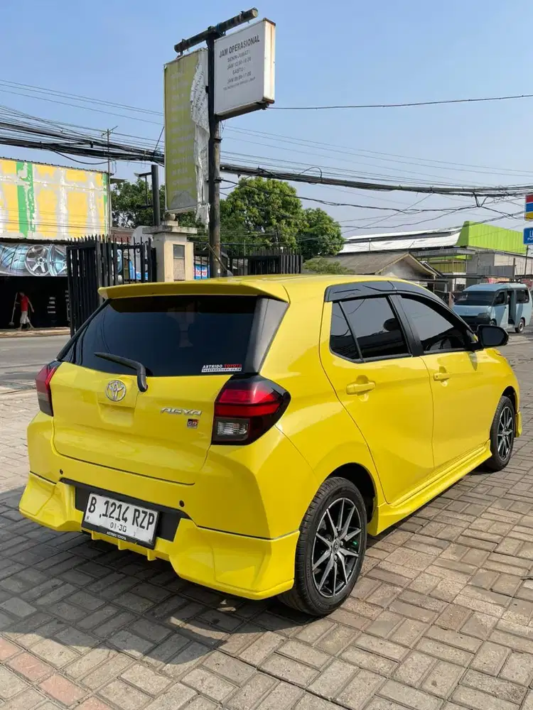 agya new GR sport at 2024, nik 2023 kuning km low