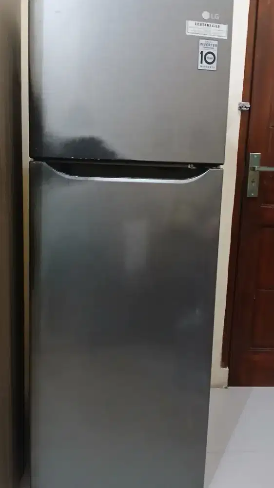 KULKAS 2 PINTU MERK LG