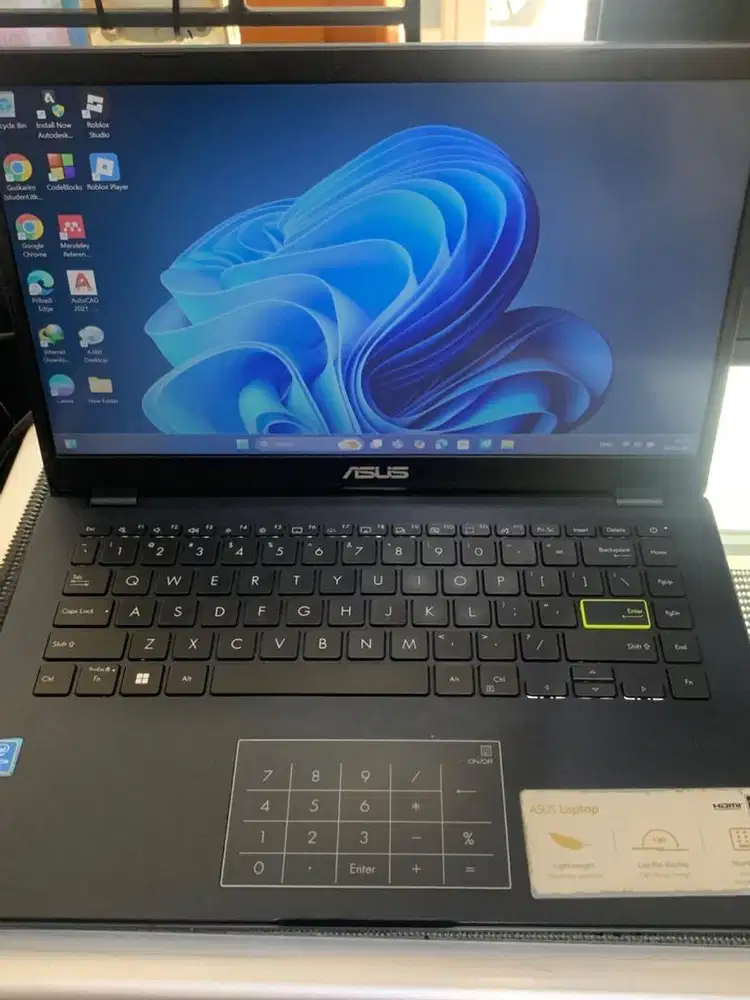 JUAL LAPTOP ASUS VIVOBOOK E410MAB CELERON ORI DAN MURAH DI BALIKPAPAN
