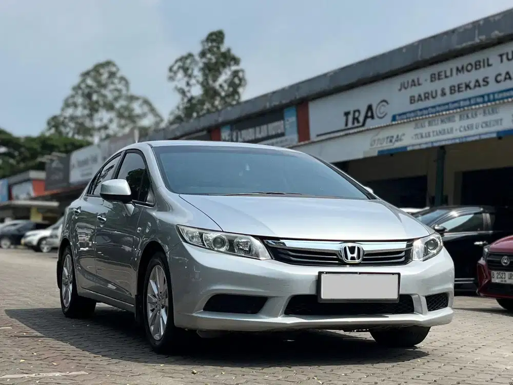 KONDISI RAWATAN!! HONDA CIVIC FB2 1.8 AT MATIC SILVER 2012