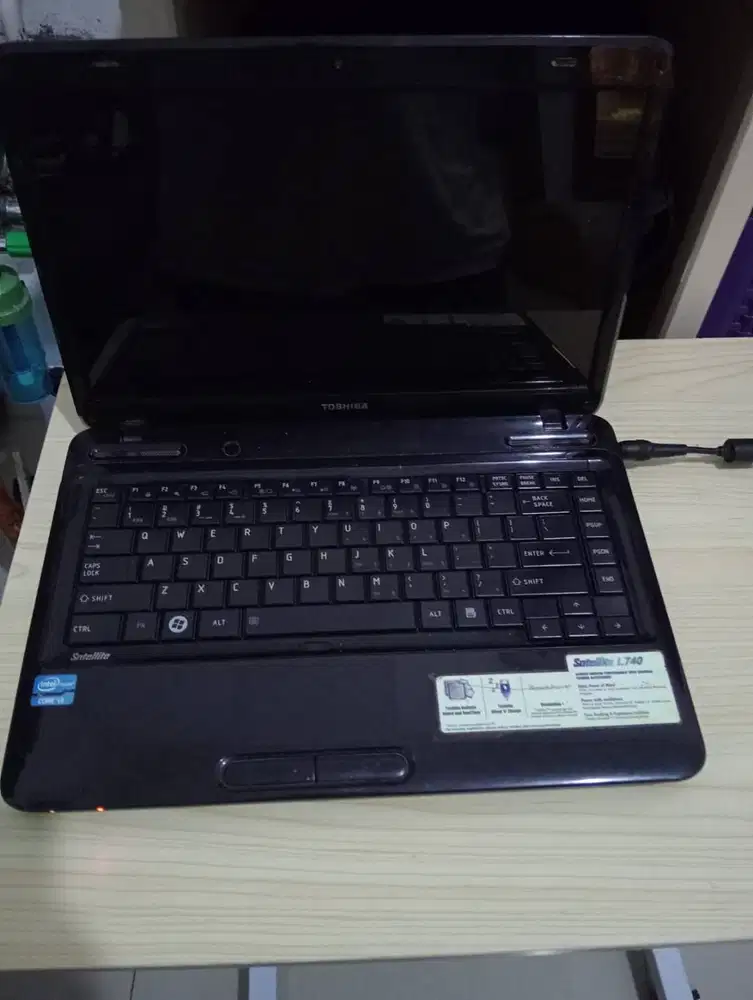 laptop i3 toshiba satellite L740