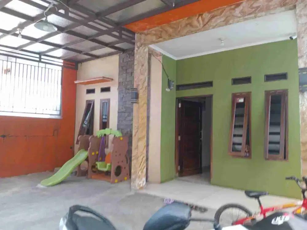 rumah 2 lantai di komplek cijambe indah ada city view
