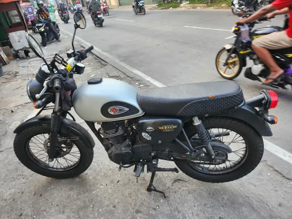 KAWASAKI W175 TH 2018