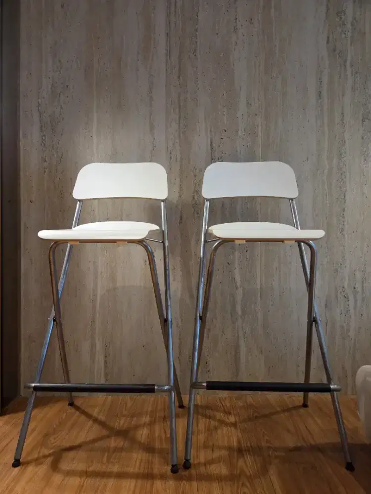 Bar Stool – Kursi Bar Lipat dengan Sandaran (63 cm, Hitam)