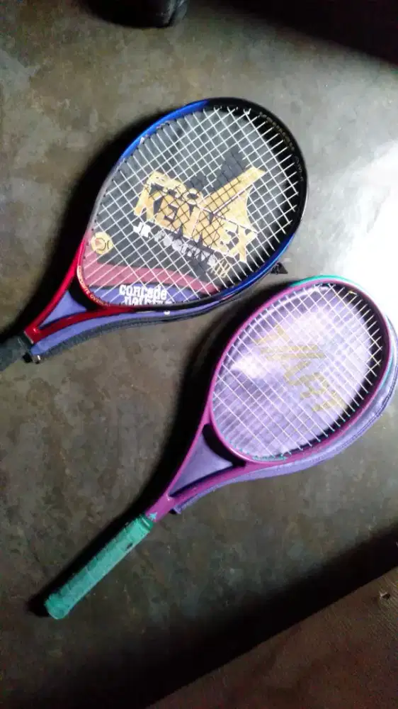 Jual cepat raket tenis kondisi seperti baru