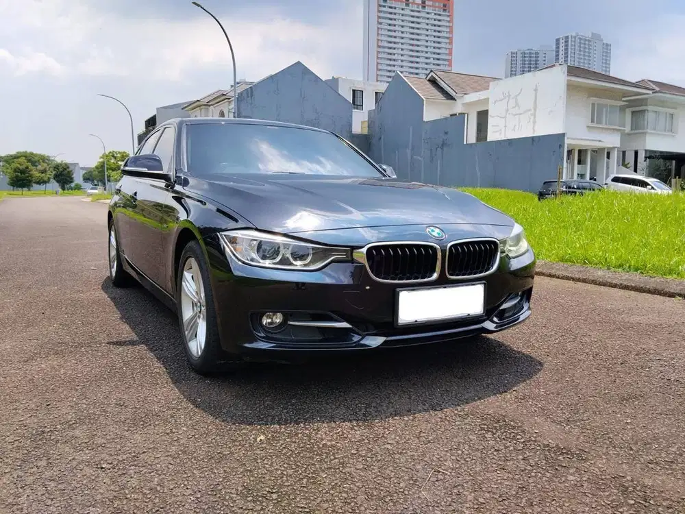 [Kondisi Terbaik!!]BMW 320i F SPORT NIK 2015!! Hitam
