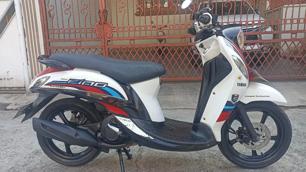 Yamaha Fino F1 tahun 2015. ( Pajak baru perpanjang 6-2027 ).