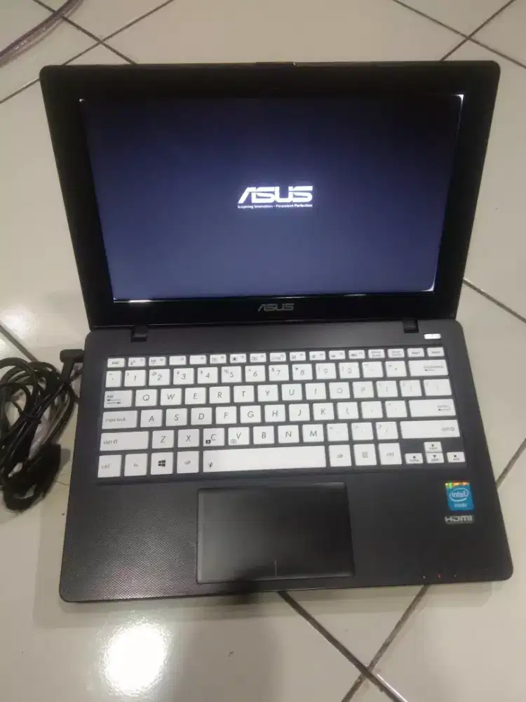 Asus X200 nettbook 11 inch