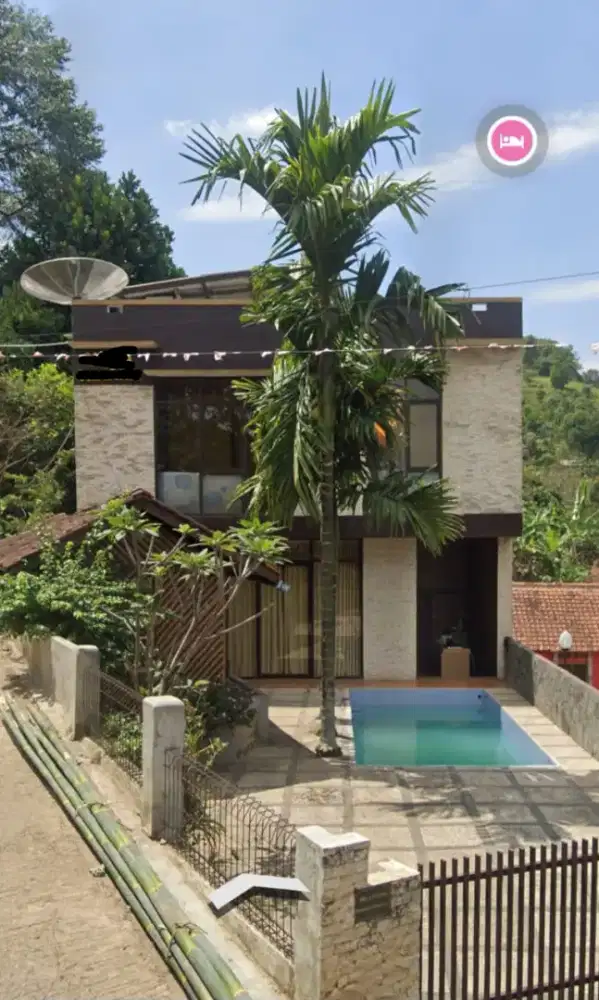 Dijual Villa dengan view yang sangat indah di Ujung berung