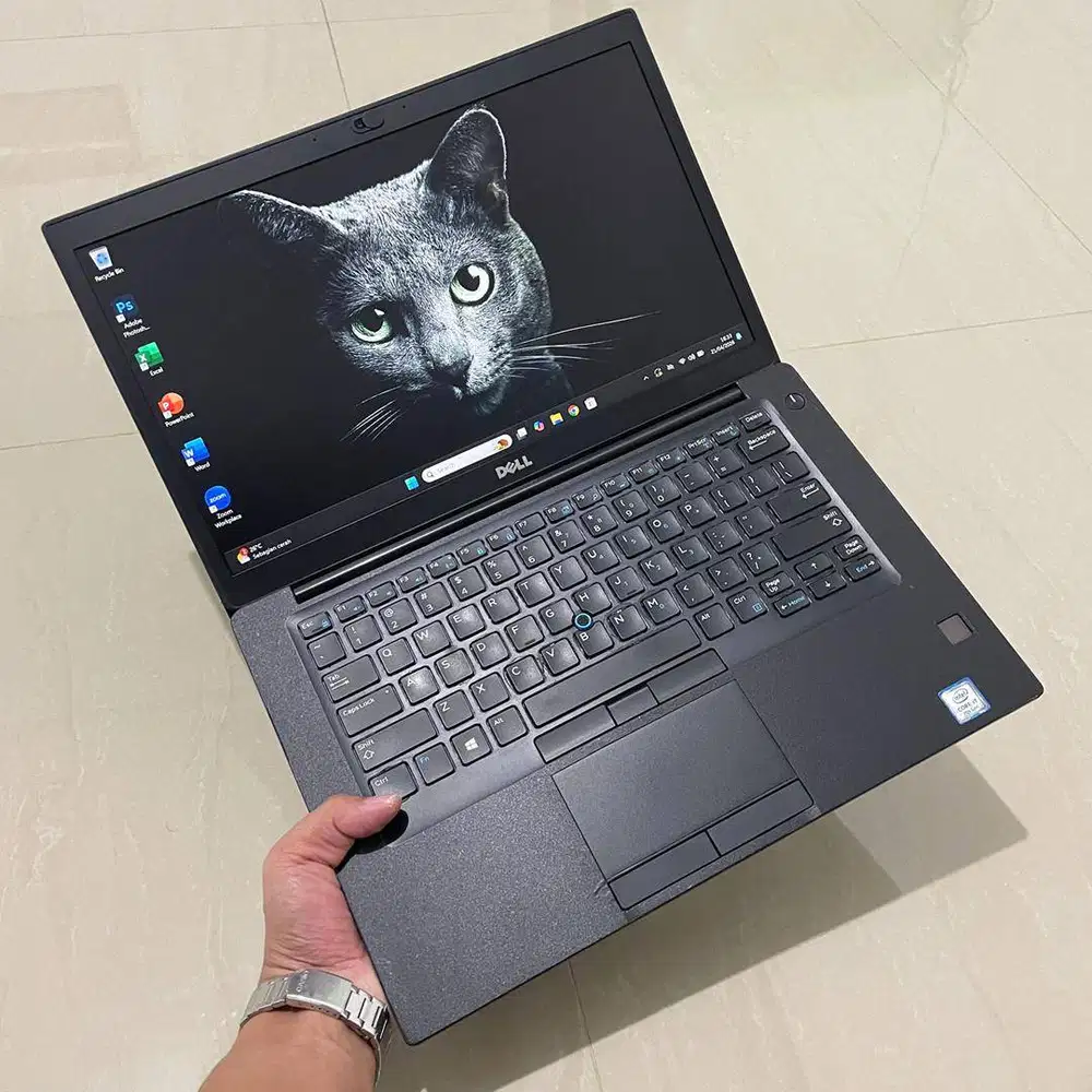 Dell Core i7-7600U RAM 8GB / SSD 256GB FHD (1920 x 1080) Laptop 7480