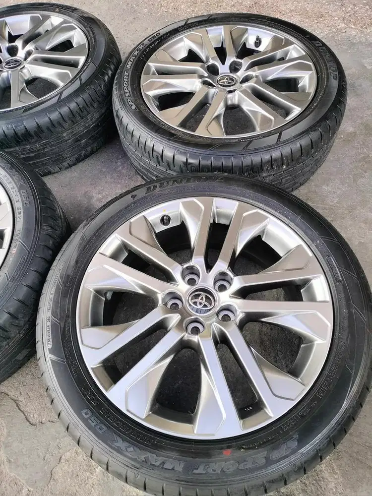 Velg Toyota ZENIX Q R.18 ori