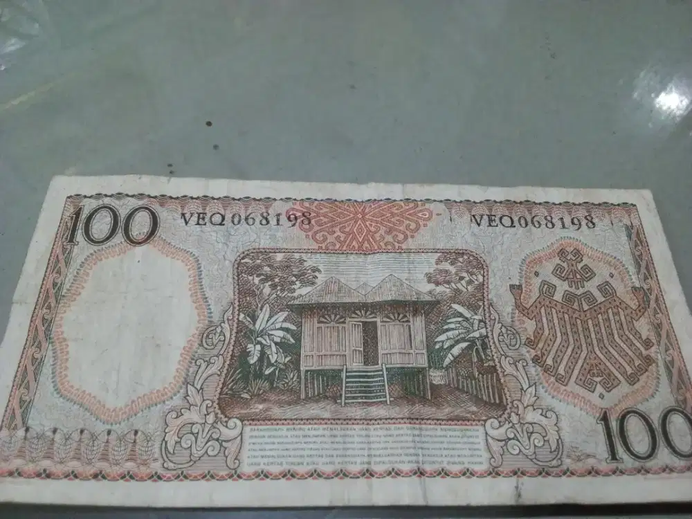 Uang Kertas Kuno Rp.100,-