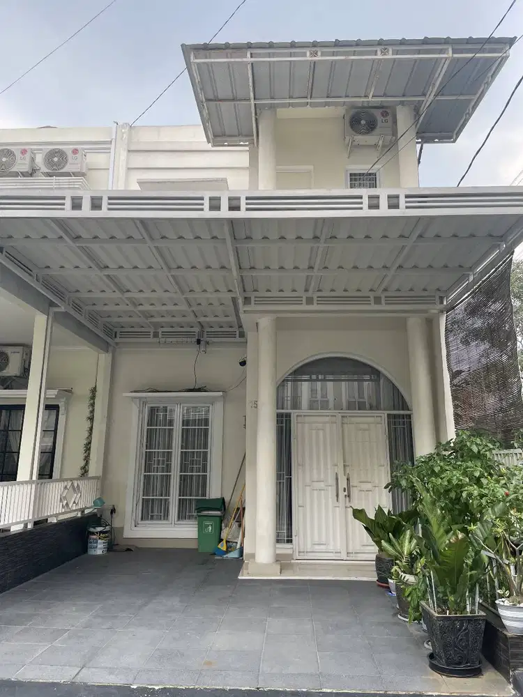 Rumah disewakan di Adipati Resort Ciputat