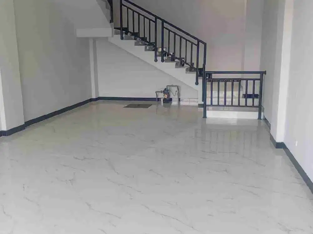 DISEWAKAN RUKO BARU HYPERSQUARE PASKAL 23