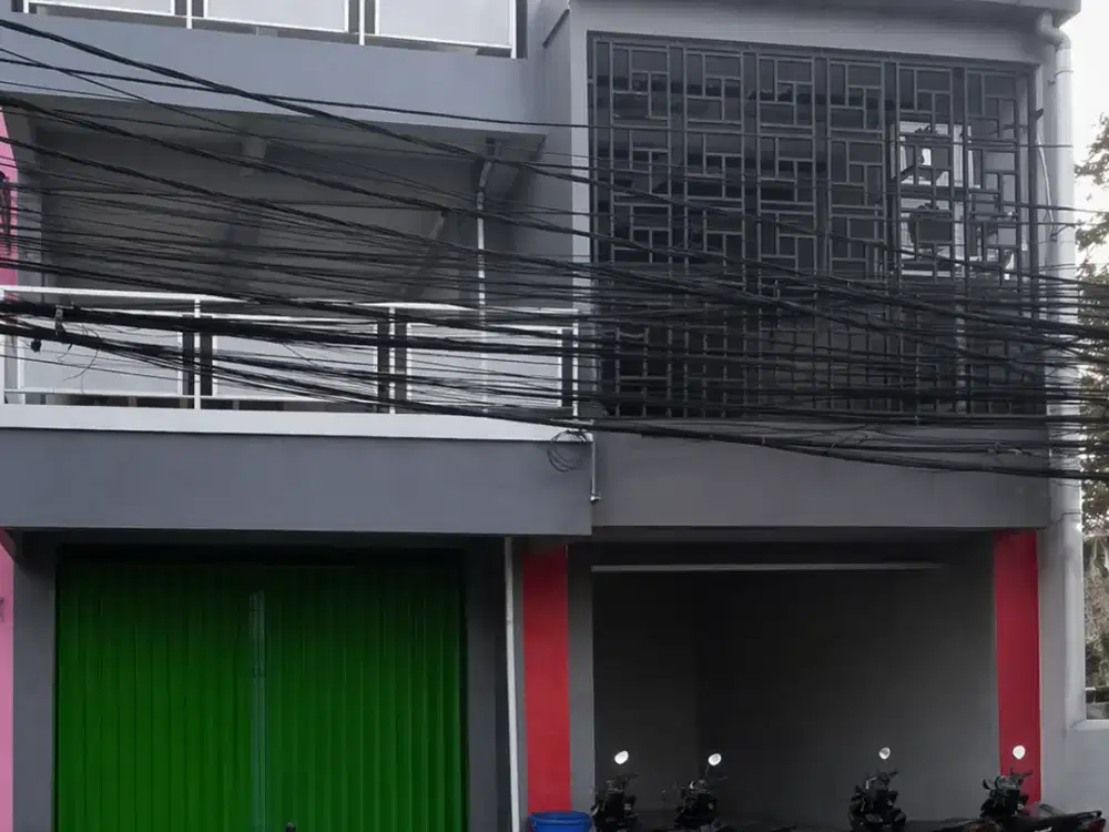 RUKO RAMAI 3 Lantai Disewakan di Jakarta Timur Makasar