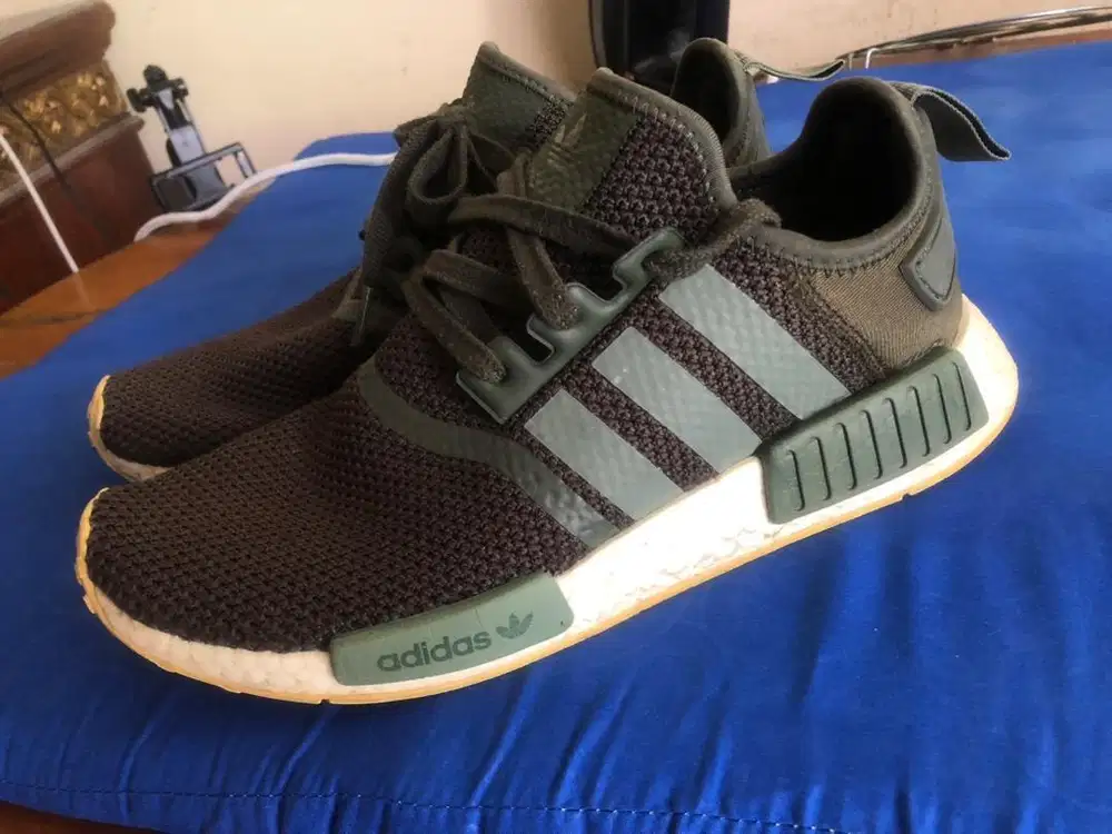 Dijual Adidas NMD R1 original
