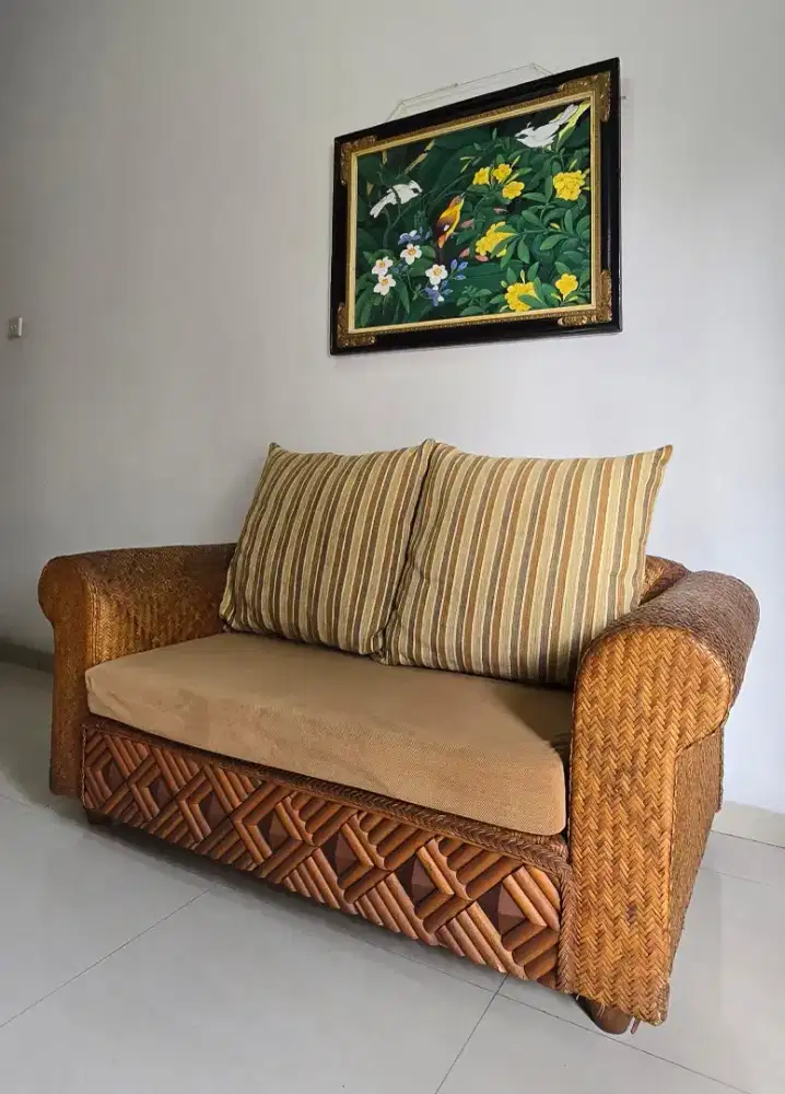Dijual sofa 2 seater dari anyaman rotan