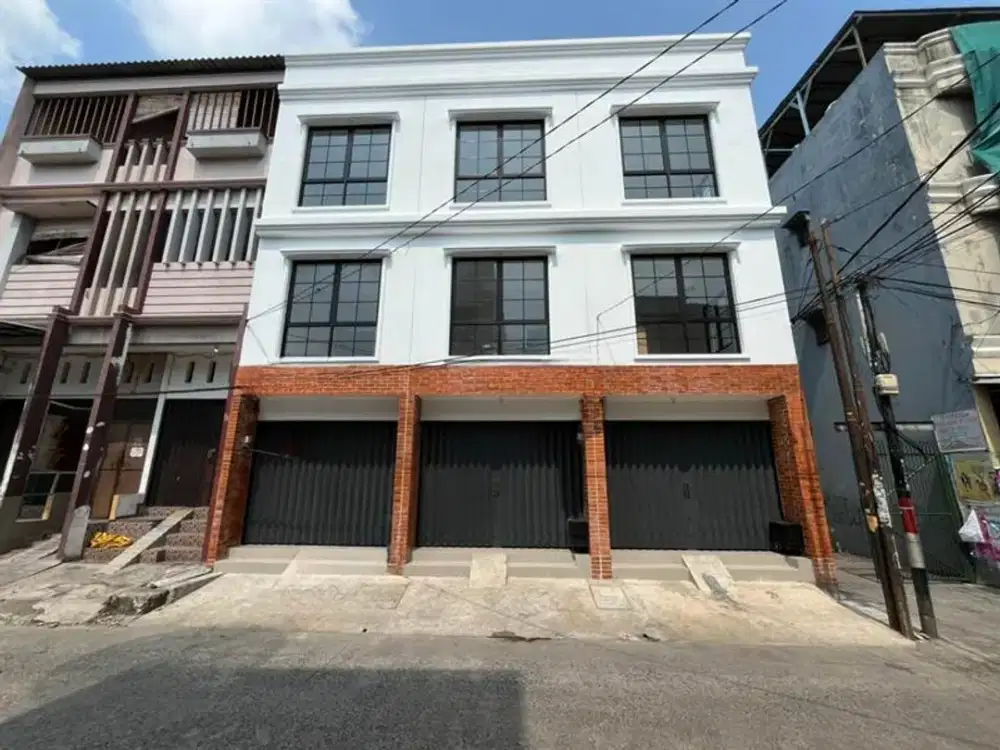 Disewakan Ruko Pademangan 4 Lantai Unfurnished Rapi Strategis Dekat Mangga Dua Square & Ancol, Pasar Pademangan Barat, RSUD Pademangan