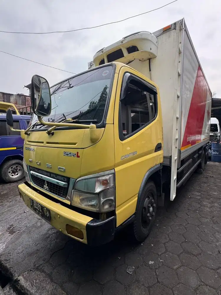 COLT DIESEL CANTER FE 74 LONG PS 125 BOX FREEZER TH 2018