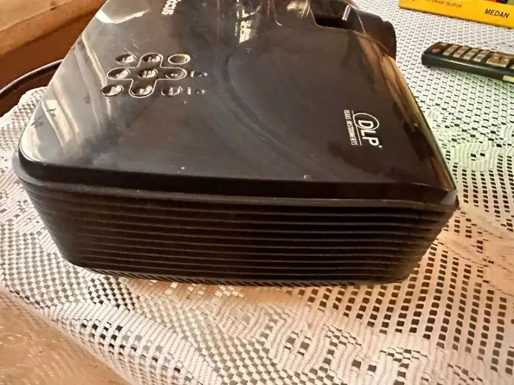 PROJECTOR BENQ DLP TEXAS INSTRUMENT