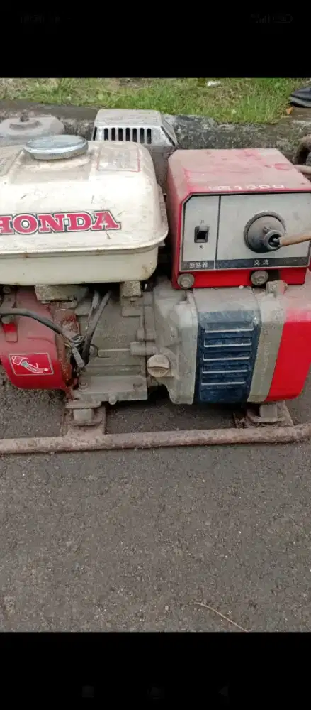 Dijual genset generator merek HONDA model EG1800X