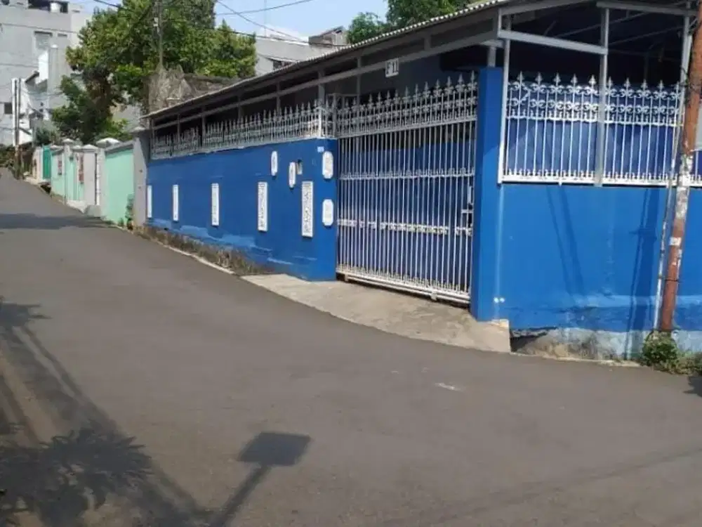 Rumah Lokasi Strategis Deket Pondok Indah - Jl. Praja Dlam, Kebayoran Lama Jaksel