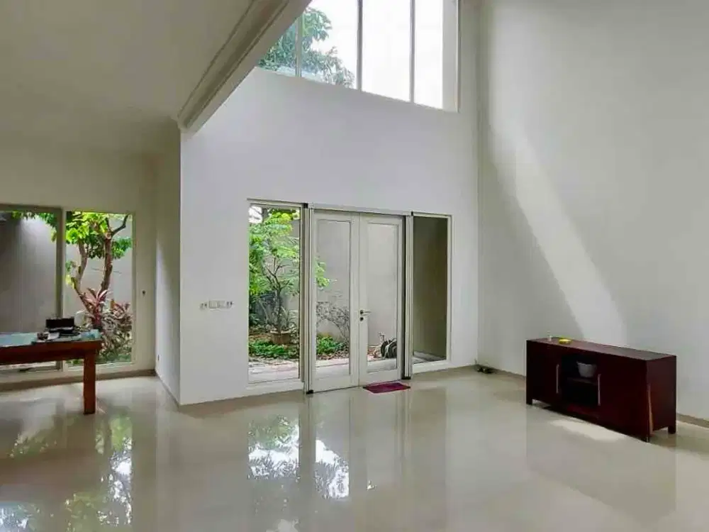 Luxury House Alam Sutera 7.5M – Luas 305m², 5KT, Siap Huni”