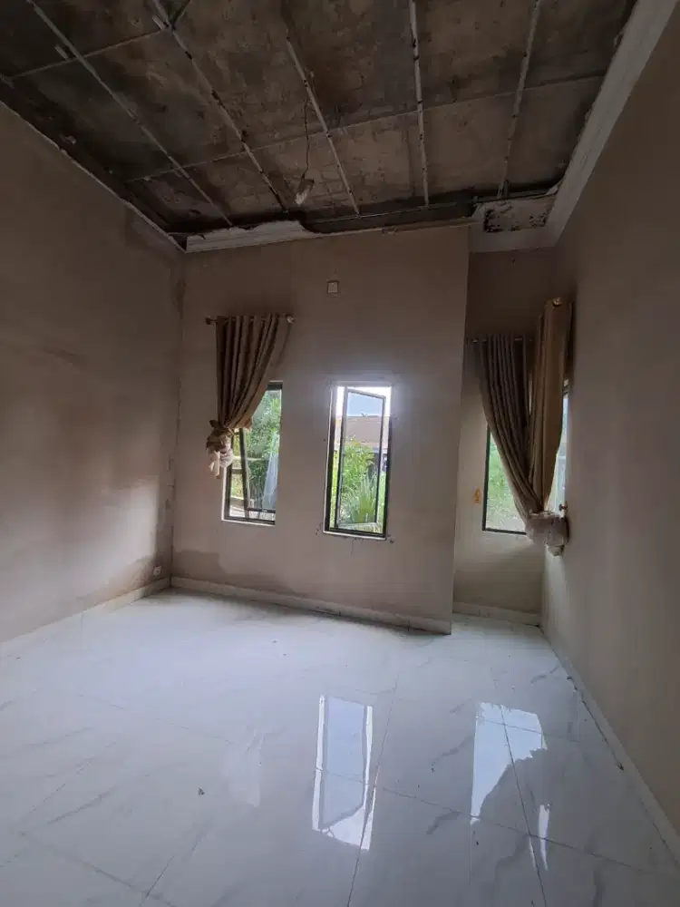 Roy Handyman. jasa tukang perbaiki rumah dan pembuatan kutchen set