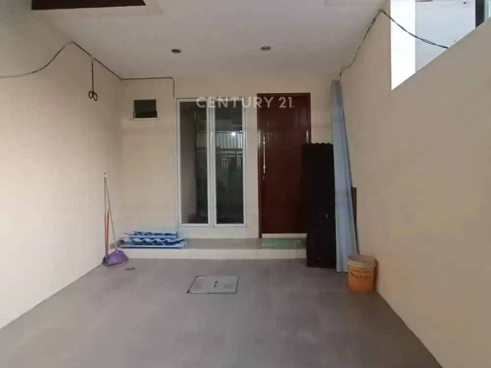 Jual Rumah Jelambar 2 Lantai  Bebas Banjir Siap Huni