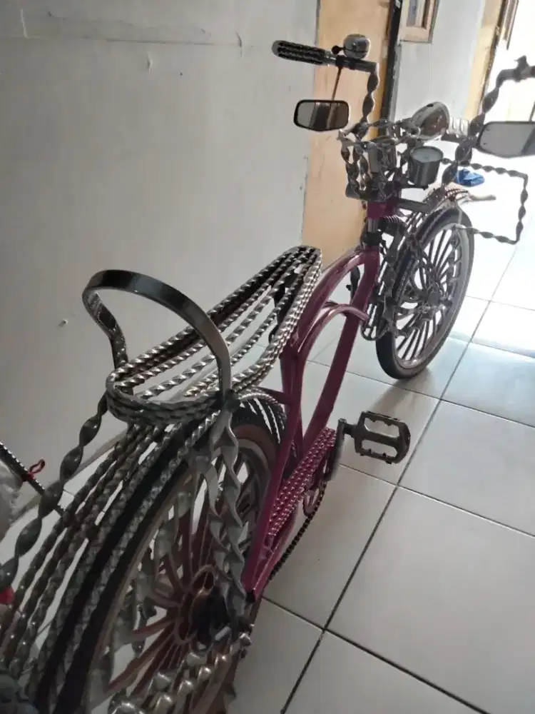 Sepeda low rider