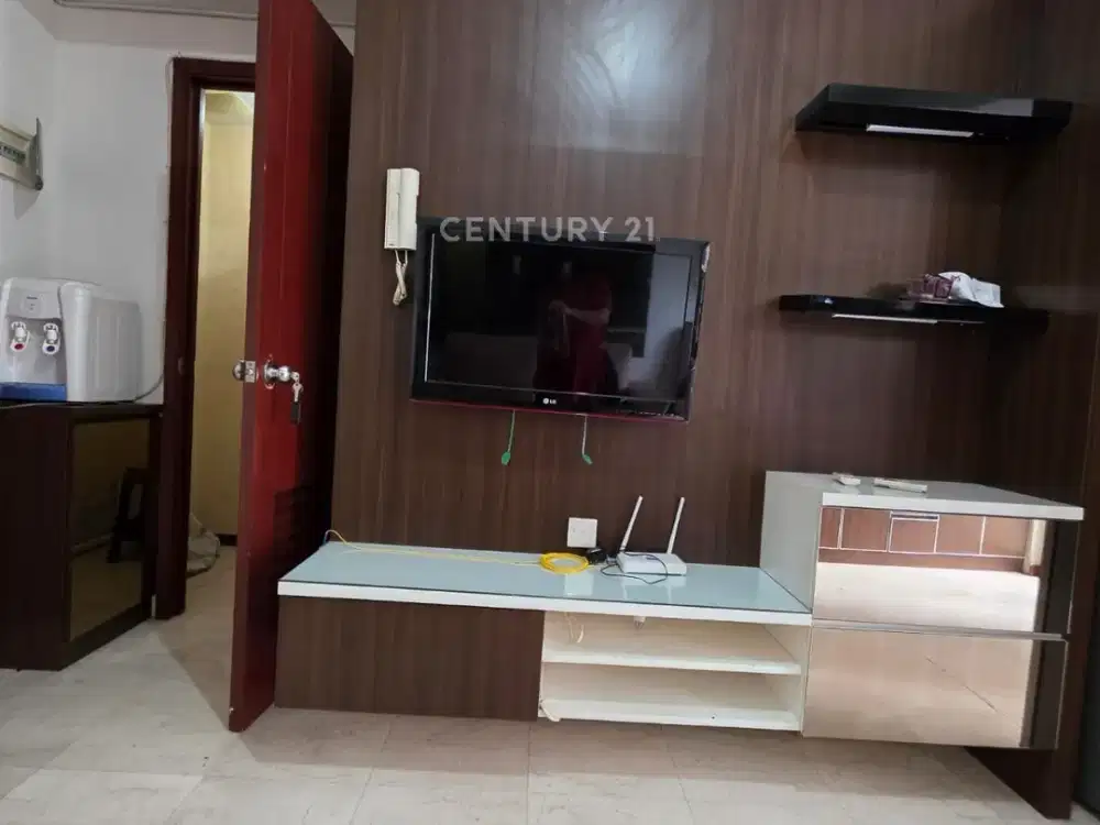 Jual Murah Apartemen Royal Mediterania Garden Lantai Sedang