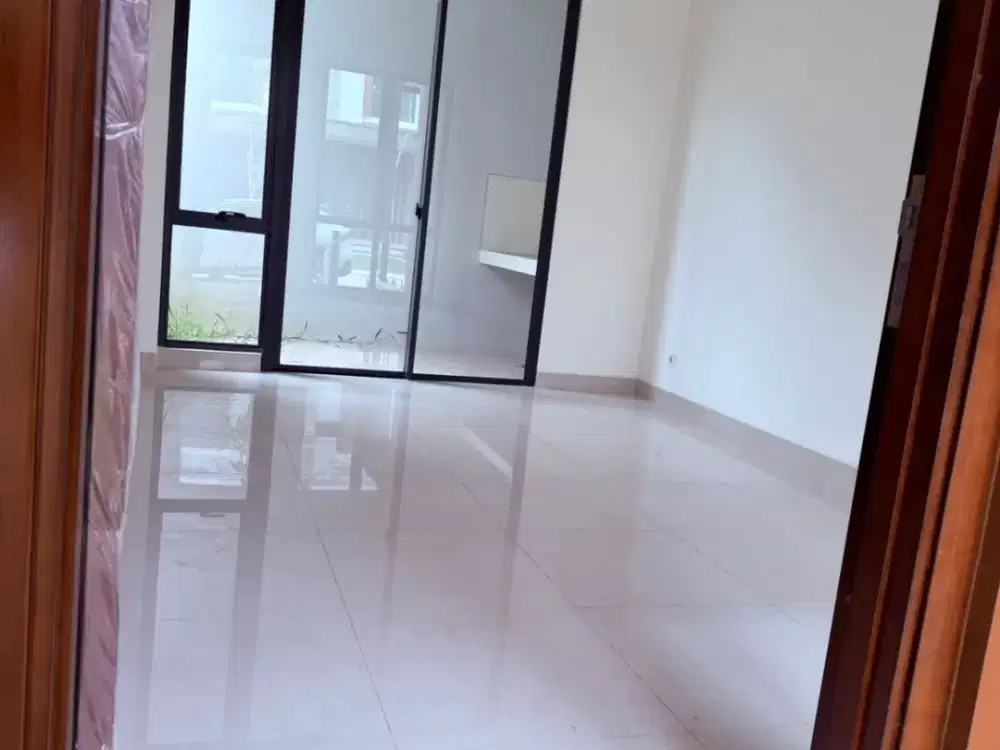 Disewakan Rumah Baru 2 Lantai Bangunan Nyaman dan Sejuk Lokasi Strategis di Podomoro Park Cluster Wansagriya, Bandung