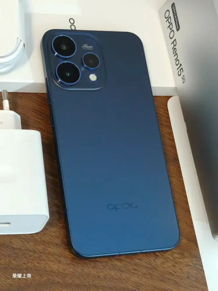 Oppo reno 15 5G 8/256 second resmi Maret 2027