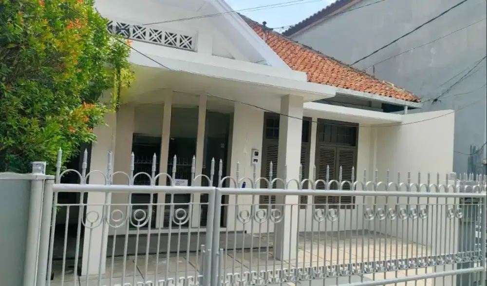 Rumah strategis pusat kota bisa kantor dan usaha  dekat griya Sunda