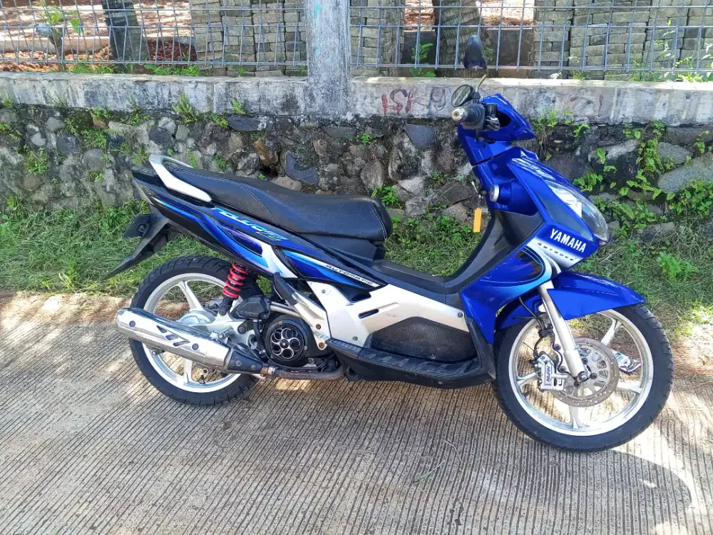 Yamaha nouvo z 2006 ais