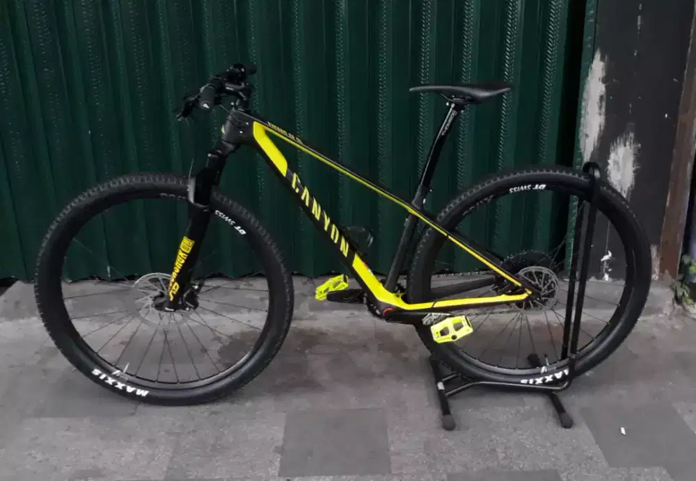 Sepeda MTB CANYON