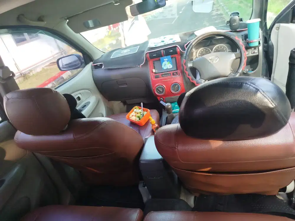 Toyota Avanza 2011 Bensin