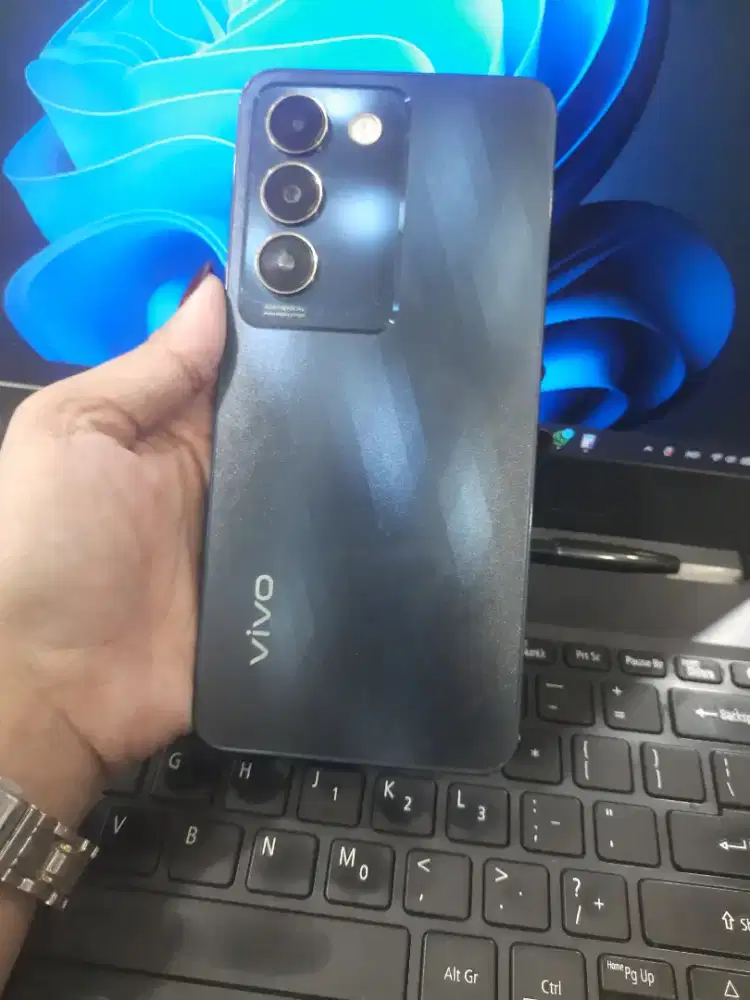 Vivo Y100 5G Ram 8+8/128 -Second
