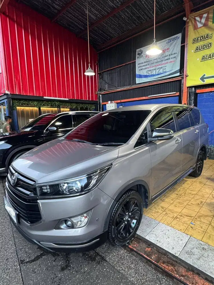 toyota kijang innova (2019) bandung