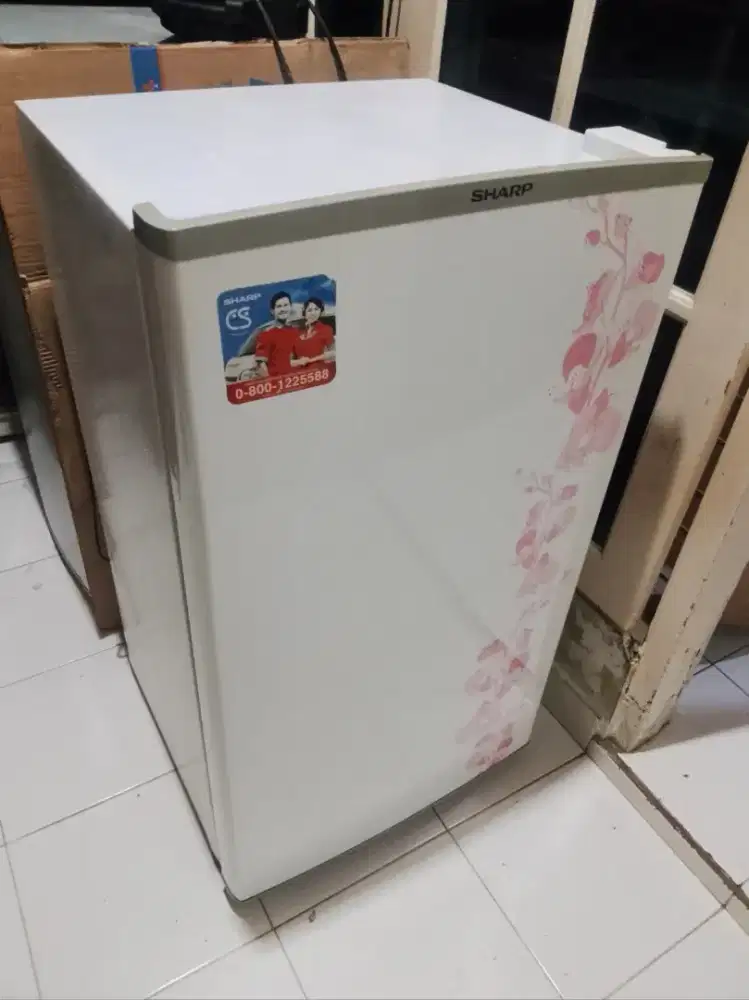JUAL KULKAS 1 PINTU MEREK SHARP.