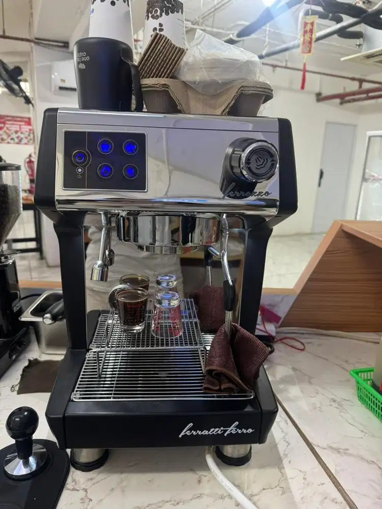 Mesin Espresso Ferratti Ferro